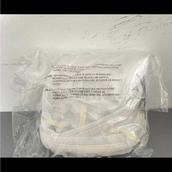 Kate Spade KE579 Hoot 3D Owl Crossbody - Picture 2 of 2